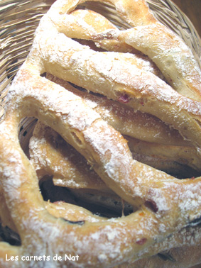 Fougasses aux lardons, olives noires et romarin…-2